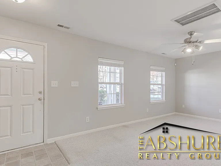 5223 Malik Dr — Photo 5