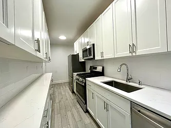 Rented by Moises Farhart, LREB