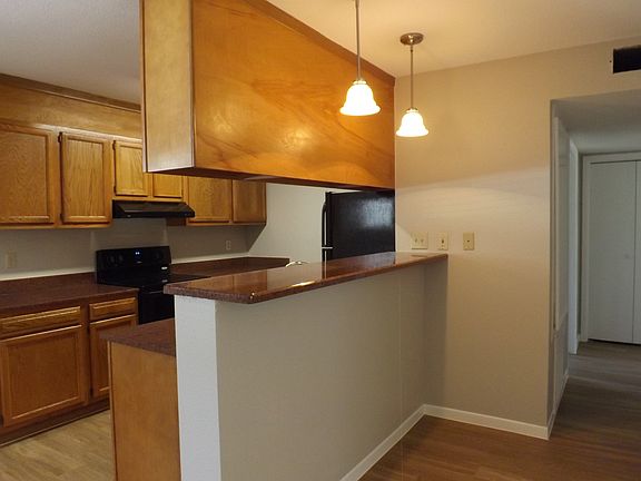 3rd image of 1211 Mulberry Dr