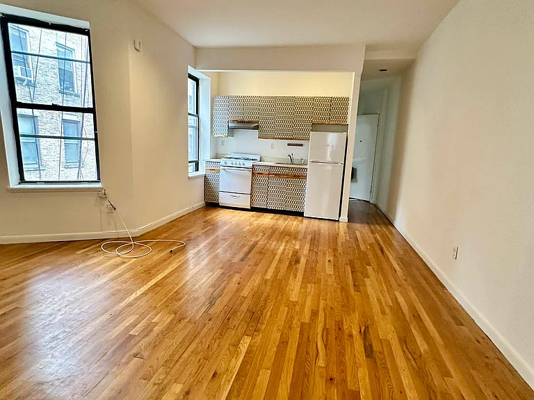 170 E 91st St #4E — Photo 7
