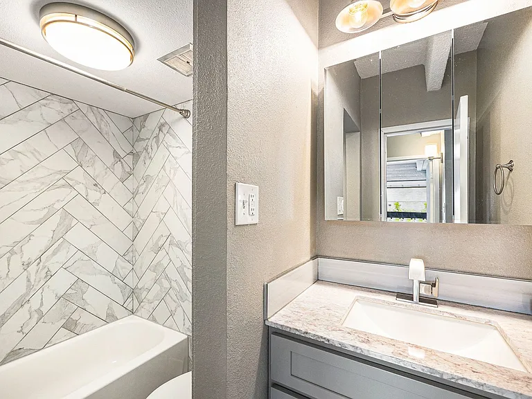 555 E 10th Ave #206 — Photo 14