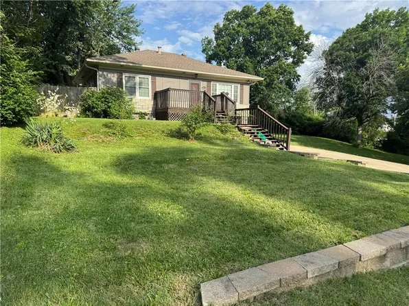 2118 S 47th St, Kansas City, KS 66106