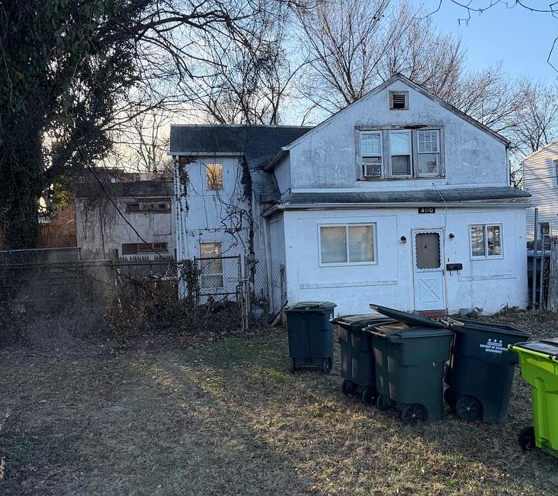 2nd image of 4110 40th St