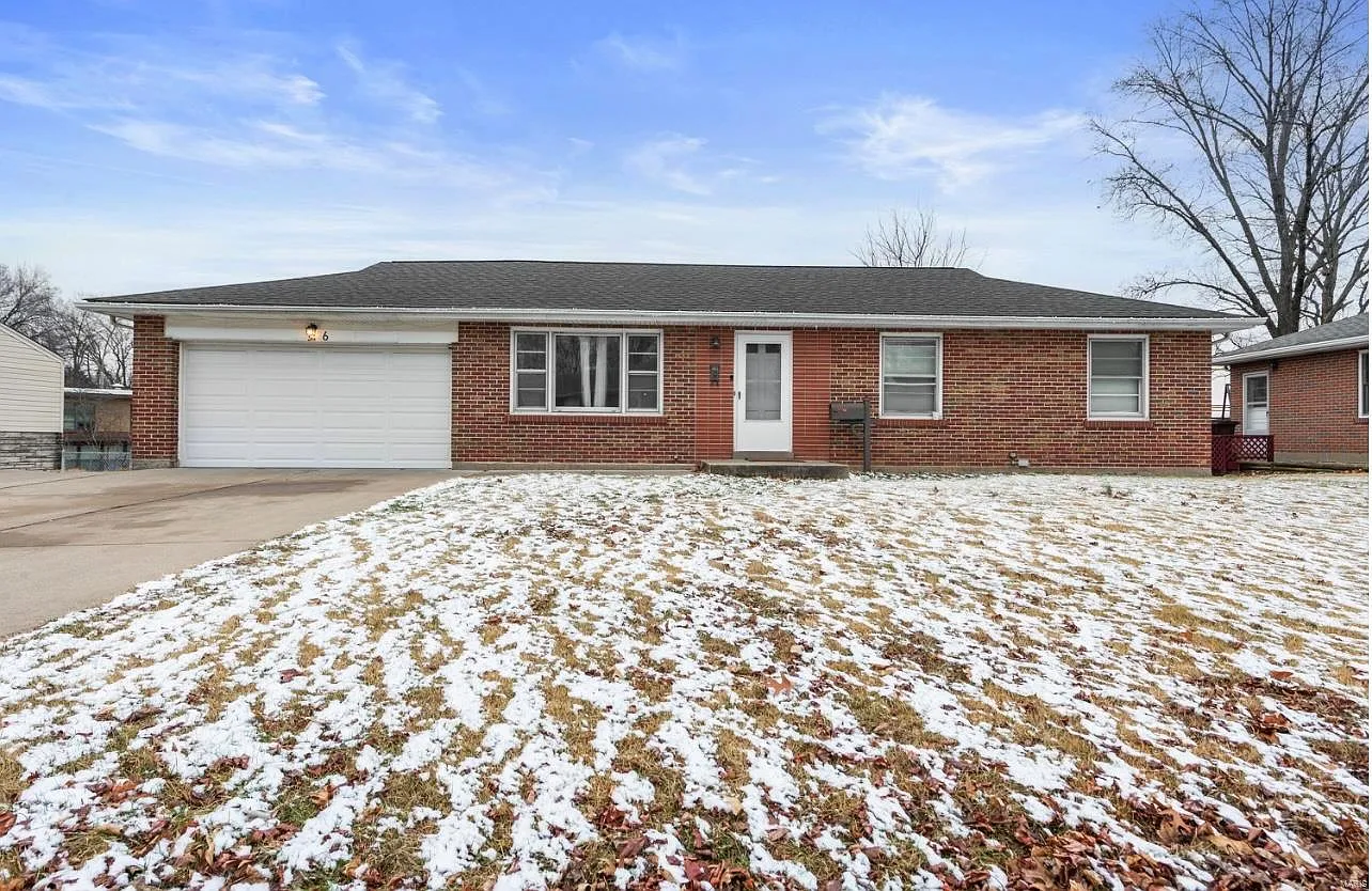6 Sandringham Ln photo 1