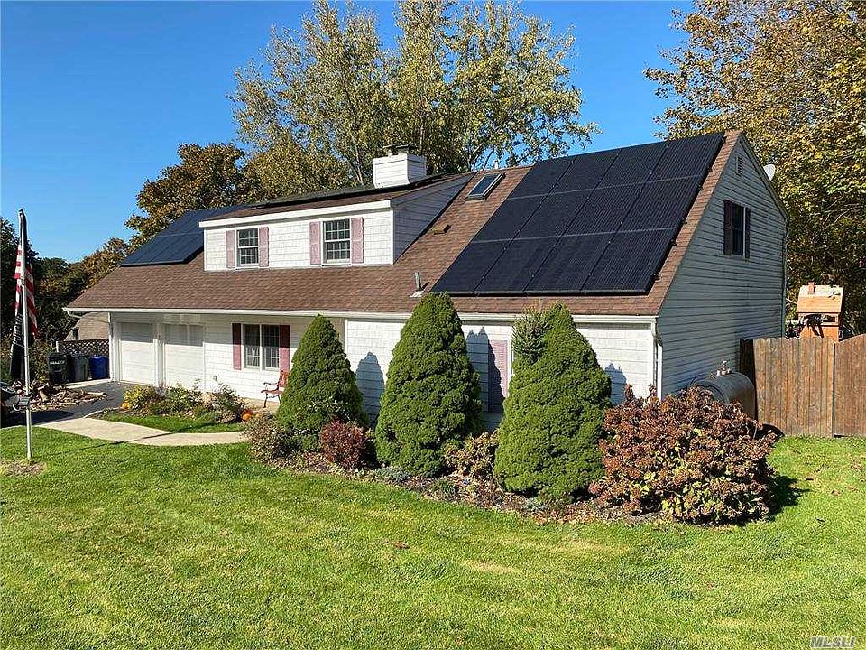 1st image of 11 Somers Ln