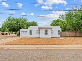 2300 N 2nd St, Tahoka, TX 79373