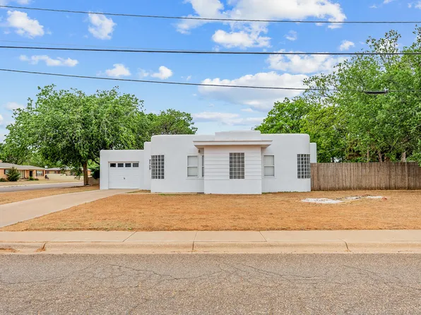2300 N 2nd St, Tahoka, TX 79373