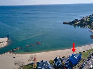 233 Hillspoint Rd, Westport, CT 06880