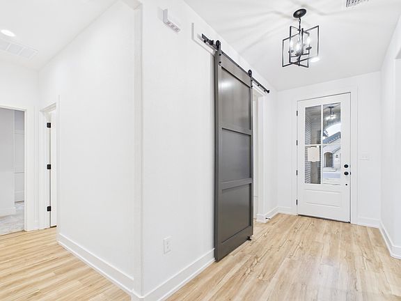 4th image of 1406 Durham Ave