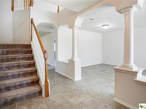 5th image of 703 Coastal Dr