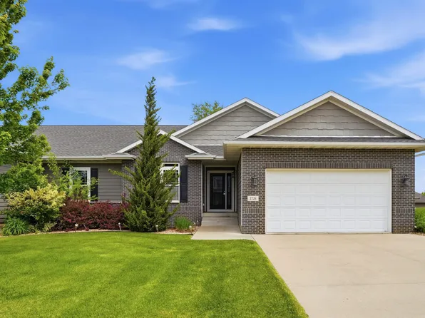 2726 Northview Ln, Cedar Falls, IA 50613
