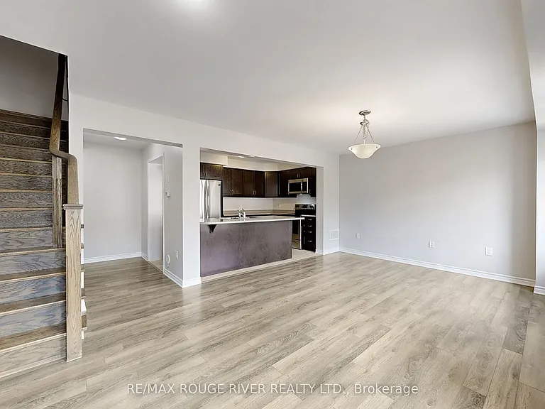 1061 Clipper Ln — Photo 9