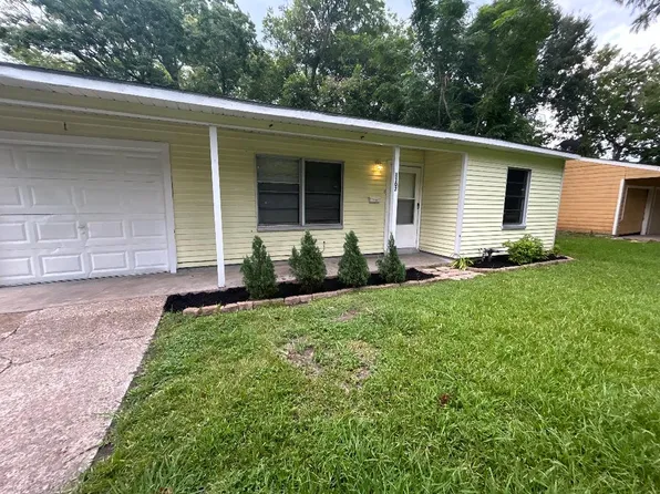 1107 Pirtle St, La Marque, TX 77568