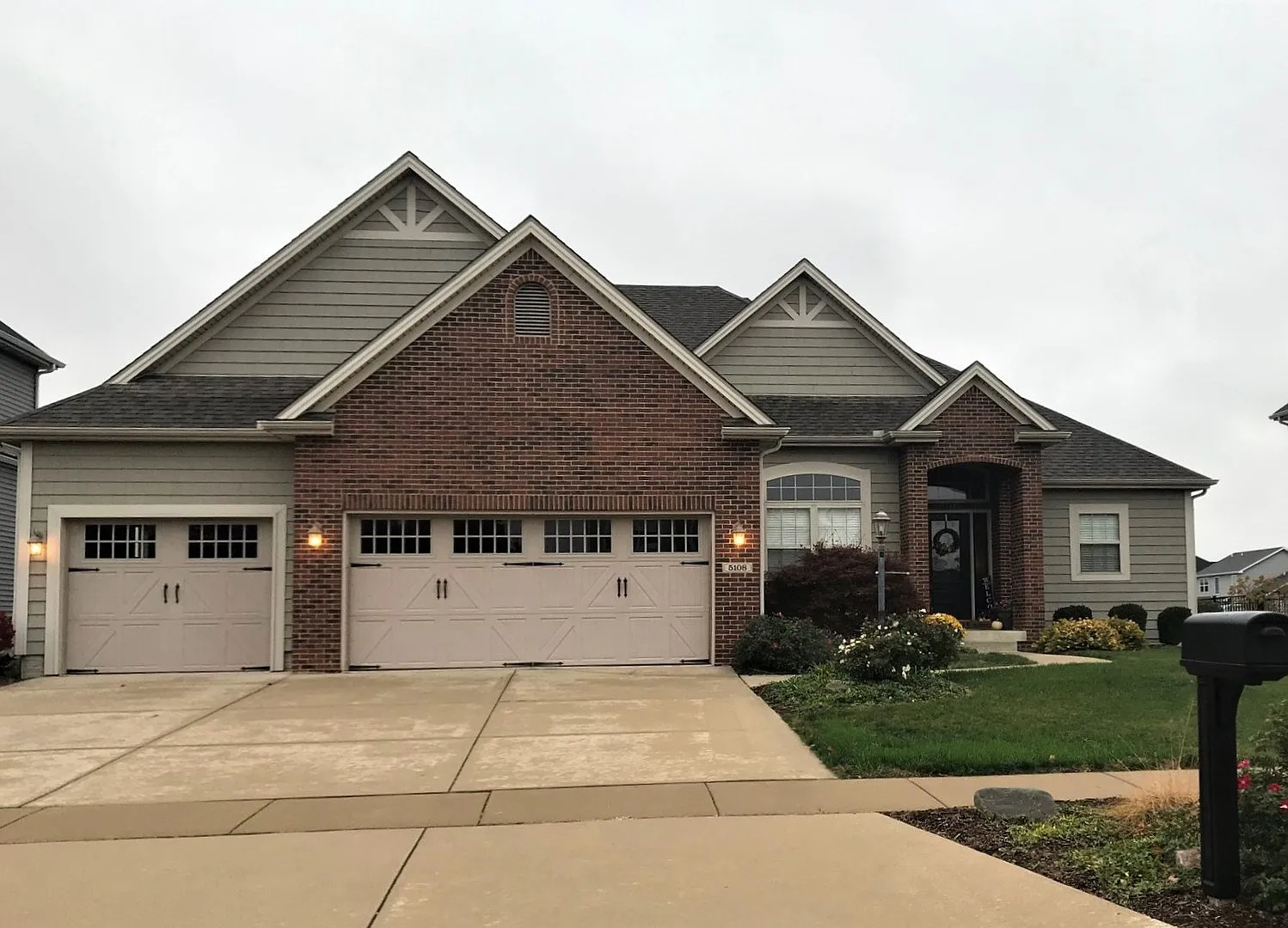 5108 Stonebridge Dr photo 1