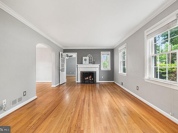 5th image of 6145 12th St N