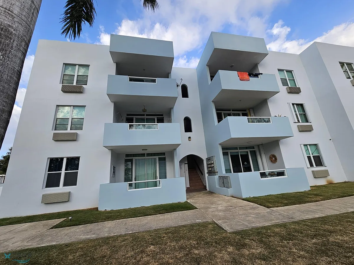 Building Photo - 302 Sea Side Ct #302