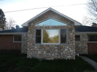 4172 N Lakeshore Rd, Deckerville, MI 48427