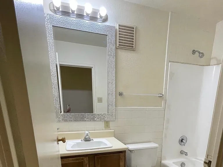 315 W Mountain View Dr — Photo 22