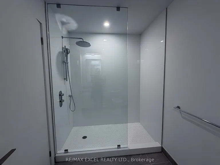 1720 Bayview Ave #218 — Photo 12