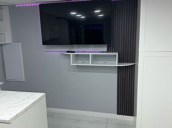 miami-florida-2057620878 picture