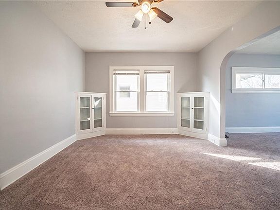 5th image of 2085 Marlowe Ave
