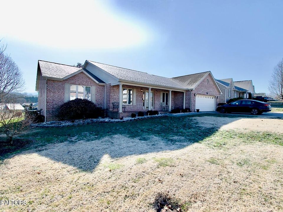 1st image of 2826 Country Meadows Ln