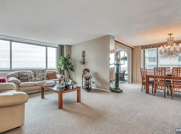 3rd image of 1600 Parker Ave APT 12G