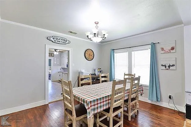 3 bed, 1580 sqft, $2,000 — Photo 2