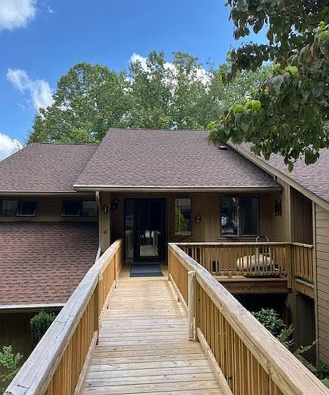 104 Live Oak Ln #104 — Photo 1