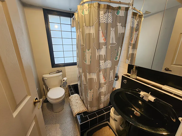 226 Wilbrod St #1 — Photo 12