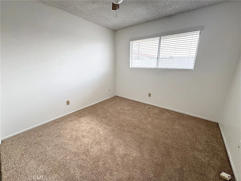1236 W 8th St #8 — Photo 9