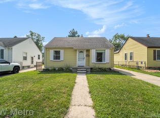 15853 Macarthur St, Redford, MI 48239
