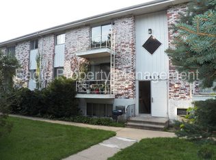 2801 Elaine Dr NW, Cedar Rapids, IA 52405