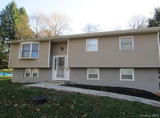 128 Bower Rd, Poughkeepsie, NY 12603