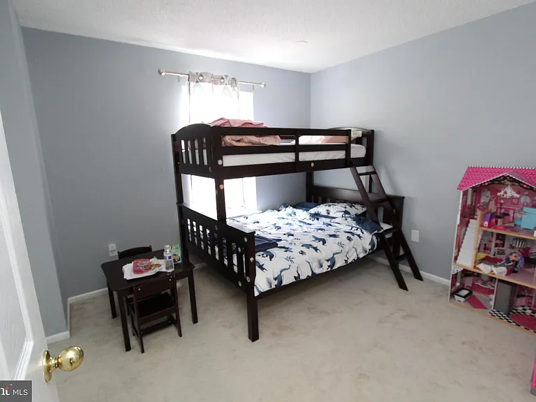 6 Halstead Pl — Photo 26