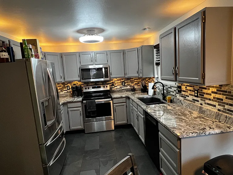 6735 Glade Park Dr — Photo 8