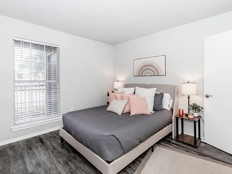 Garden Gates Apartments Plano — Photo 9