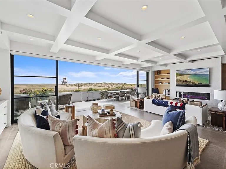 2148 E Oceanfront — Photo 6