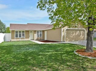 694 W Pennwood St, Meridian, ID 83642