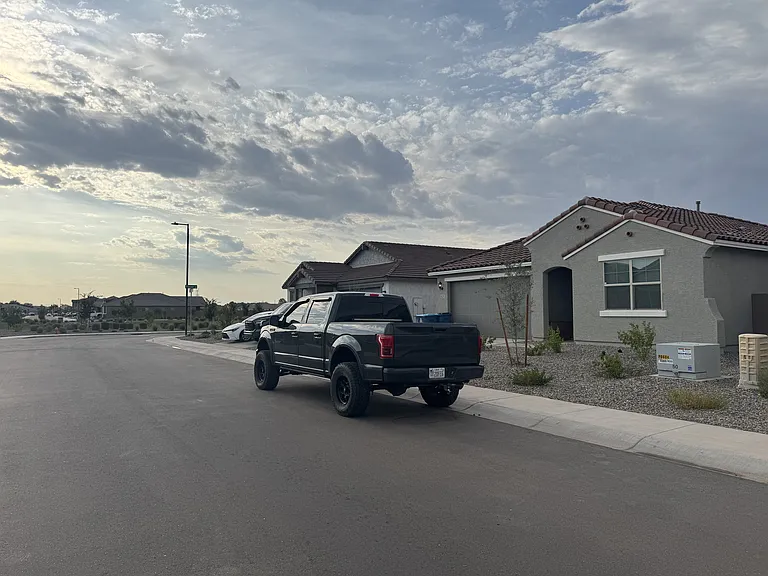 643 W Riparian Dr — Photo 3