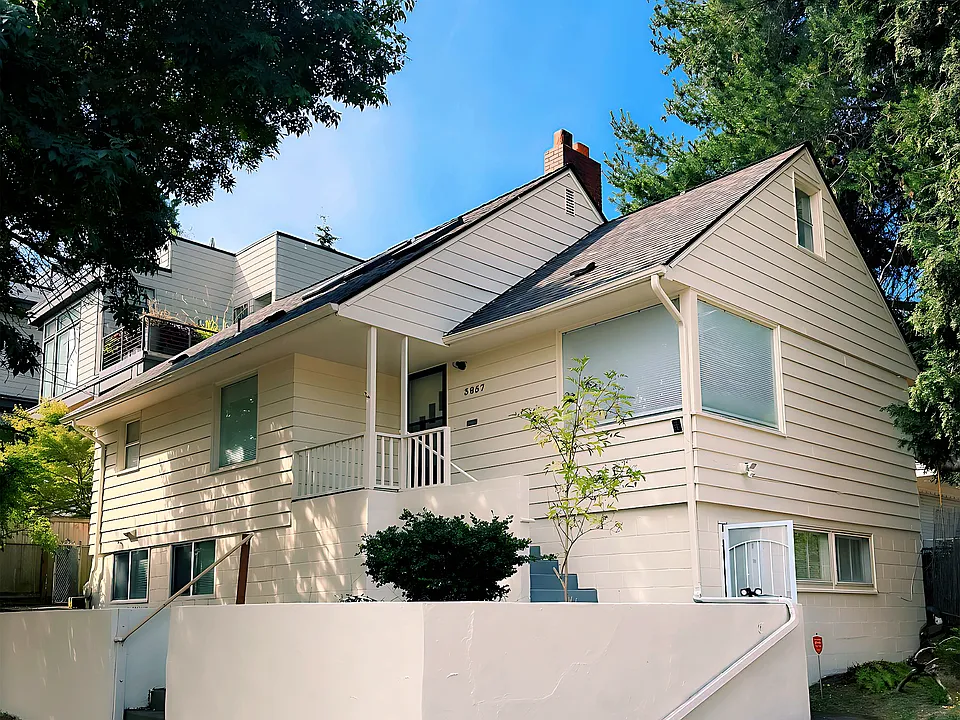 3857 24th Ave W