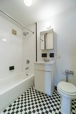 Rented by Compass | media 13