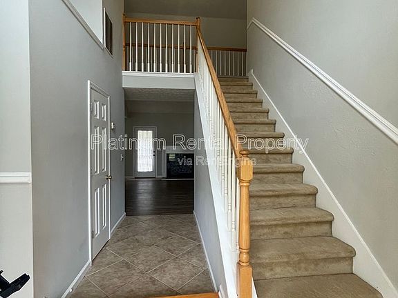 4th image of 475 Ellesmere Way