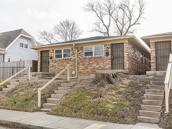 3rd image of 821/823 E Iowa St