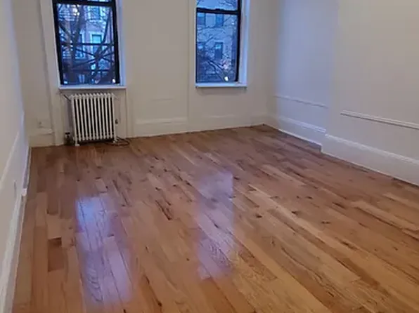 641 10th Avenue image 1 of 11