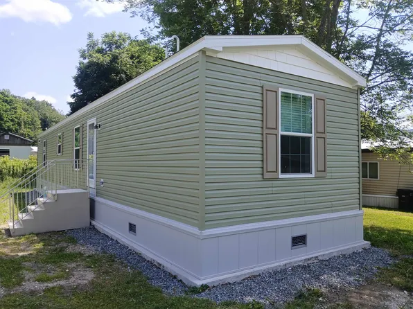 10 Daniels Drive, Enfield, NH 03748