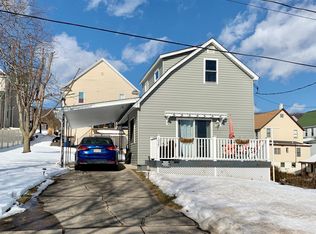 1038-1040 Carmalt St, Dickson City, PA 18519