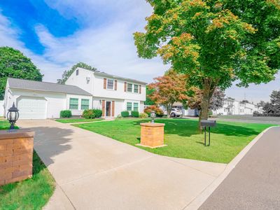 (Undisclosed Address), Medford, NY, 11763