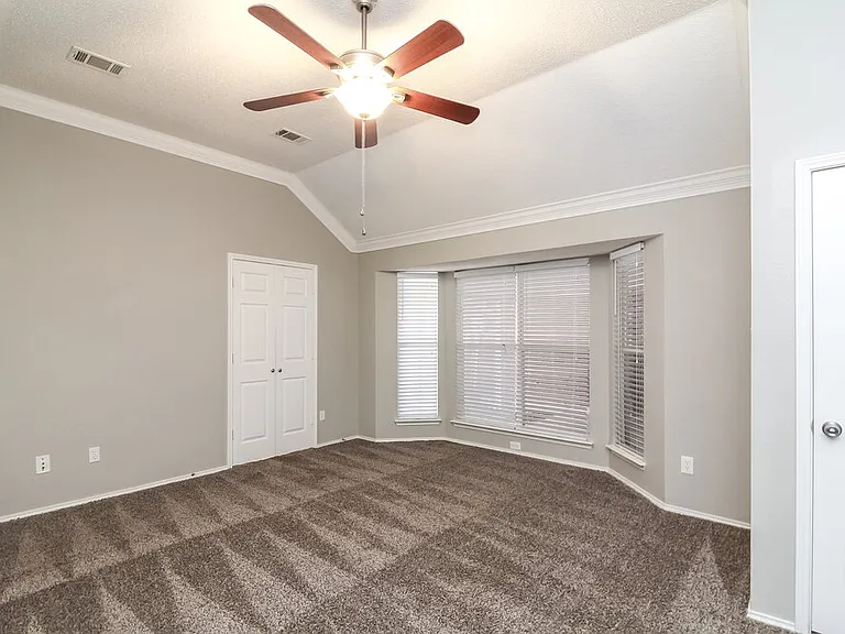 2338 Liles Ln — Photo 5