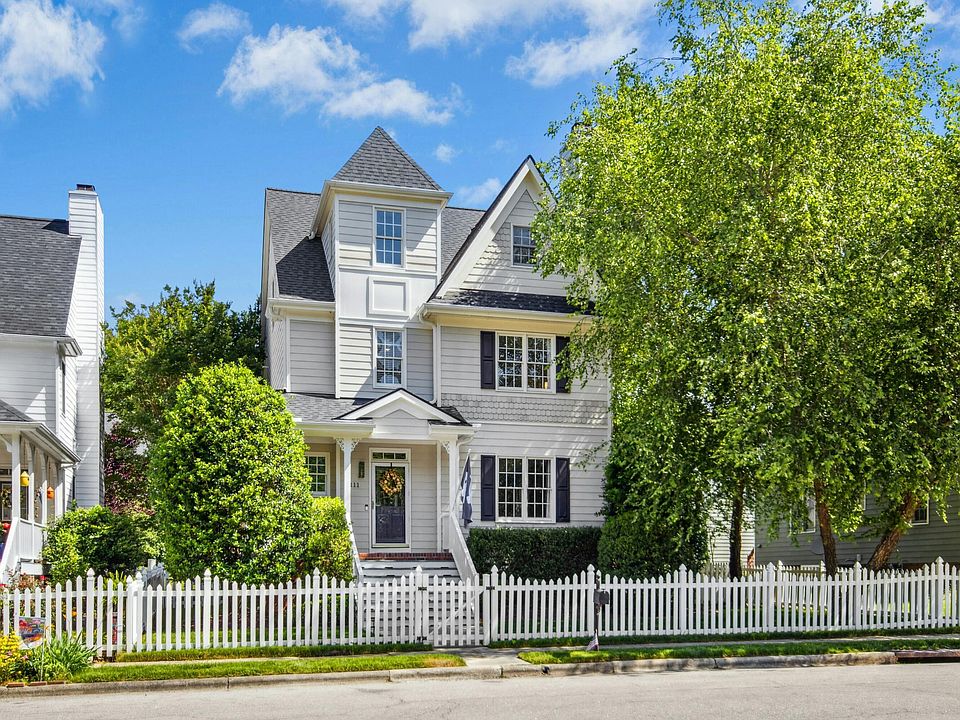 2nd image of 111 Chancellors Ridge Dr